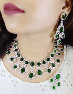 ชุดสร้อยคอเพชรแบบอเมริกันที่หรูหราออกใหม่พร้อมหินสีแดงสำหรับผู้หญิงชุดเครื่องประดับสำหรับงานแต่งงานงานเลี้ยง - Product Image 2