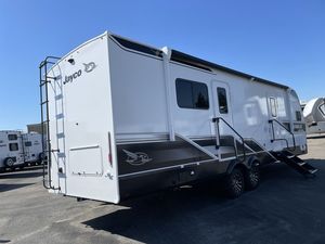 Venta al por mayor de caravanas ligeras de aluminio Jaycoo Eagle 2024 2025 HT 274FKDS de 34 pies, usadas, con capacidad para 2 personas, listas para usar. - Product Image 4