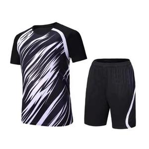 Maillot de football personnalisable OEM, respirant, léger et à séchage rapide pour adultes unisexes - Imprimé par transfert thermique, col en V, manches courtes - Product Image 5