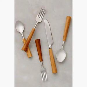 Vente à Chaud Acier Inoxydable Métal Couleur Argent Logo Hôtel de Luxe Mariage Vente à Chaud Prix Bas Couverts Ensemble de Couverts - Product Image 2