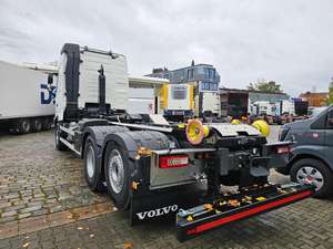 Nuevo Camión Tractor Volvo FH 460 GLOBETROTT AXLE 6X2-4 2025 con Transmisión Automática, Motor Diésel Euro 6, Camión Volquete - Product Image 2