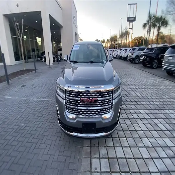 2021 GMC ACADIA DENALIをすぐに使用できます。