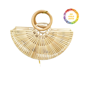 Bolsa tejida de bambú para uso casual o de vacaciones, hecha de materiales duraderos y perfecta para el abastecimiento ético de la marca - Product Image 6