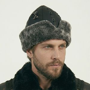 Sombrero Bork de Diseño Otomano Tradicional Hecho a Mano en Cuero Sintético, Asimétrico, Negro, con Pelaje Sintético, Elegante, Estilo Tiburón Anatolia, Transpirable - Product Image 2