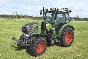 Puissant tracteur agricole d'occasion Fendt 208 V Vario 150HP 100HP 75HP tracteurs à roues agricoles en stock - Product Image 2