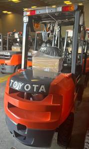 Carrello Elevatore Diesel Toyota Usato 2026 da 3 Tonnellate 4WD con Larghezza Forche 125 mm e Lunghezza Forche 1070 mm per Magazzino e Cantiere - Product Image 6