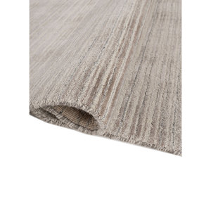 พรมทอมือลายทางสีเทาและดำ ทำจากขนสัตว์และไหมไผ่ สำหรับใช้ในบ้าน-HWJ-01 - Product Image 2