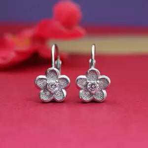 Boucles d'oreilles à levier en argent 925 avec fleurs vintage pour femmes, avec diamant, plaqué or 18 carats, style clou pour fiançailles - Product Image 1