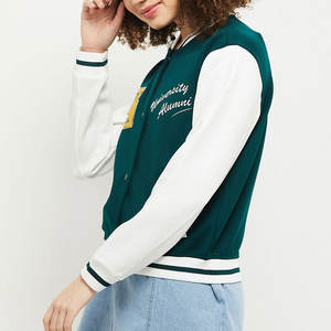 Veste universitaire pour femme de style classique avec une touche moderne, look streetwear tendance pour la mode quotidienne, veste universitaire pour femme - Product Image 2