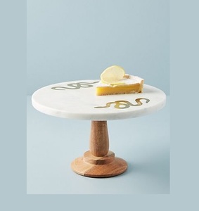 Support à gâteau en marbre au design tendance et nouveau pour la présentation de cupcakes et de pâtisseries, améliorant le style de la table de dessert avec une finition luxueuse - Product Image 6