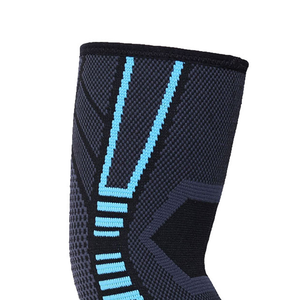 Manchons de compression sportifs pour le coude, pour la stabilité et les performances |   Couleurs et marques personnalisées - Product Image 6