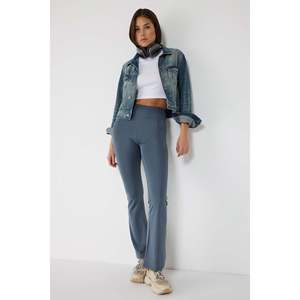 Casual Spanish Letter <b>Patterned</b> Sport <b>Leggings</b> with Side Pocket Winter Spandex Yoga Pants Mid Waist Chiffon Material - Product Image 3