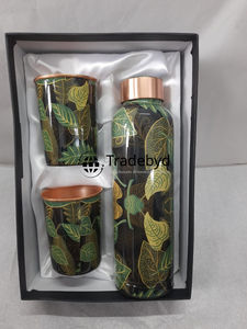 Botella de cobre Premium para estilos de vida modernos enfocados en el bienestar tradicional y opciones saludables y sostenibles Tradebyd - Product Image 6