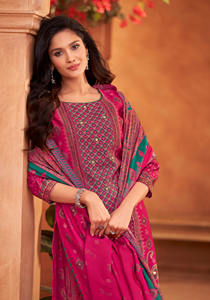 Elegante traje paquistaní Salwar Kameez para mujer con diseño tradicional y elegante de Dupatta a los mejores precios de la India - Product Image 4