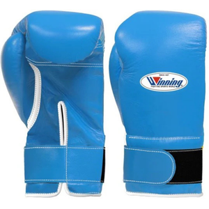 ถุงมือชกมวยหนังแท้สีฟ้าอ่อนแบบมืออาชีพ พร้อมสายรัดข้อมือแบบเวลโคร สำหรับฝึกซ้อมและแข่งขัน เหมาะสำหรับผู้ชายและผู้หญิง - Product Image 1