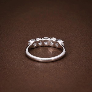 Bague en diamant brillant de 1,36 carats (CTW) cultivé en laboratoire, pureté F VVS1 VVS2, or massif 18 carats, certifiée IGI, bijou de luxe unique pour femme - Product Image 3