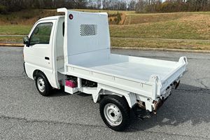 Offre promotionnelle : Camion à benne basculante Suzuki Carry d'occasion de 1997, faible kilométrage - Product Image 5