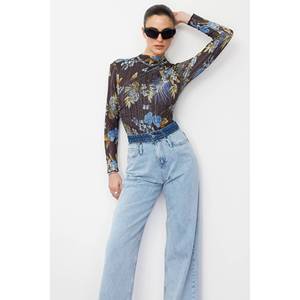 Pantalones de Pierna Ancha con Detalle en la Cintura - Product Image 4