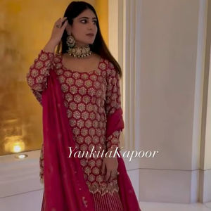 Conjunto de Fiesta TOP SHARARA DUPATTA de Verano, Recto, con Bordado de Lentejuelas en Georgette Foux Pesado, Estilo Vintage, Color Liso Natural, con Detalles en la Cintura - Product Image 5