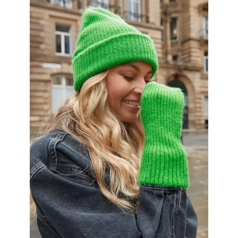 Black, Bright Blue, Bright Green, Bright Lavander, bright pink