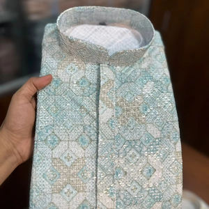 Modern Indo Western Design Trendy Kurta Pyjama Set pour homme Partywear avec imprimé Designer Versatile Designer Outfit Celebrations - Product Image 1