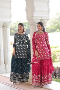 Elegante Kurti Rosa de Georgette Sintética con Lentejuelas Bordadas, Conjunto con Sharara y Dupatta, Ideal para Bodas, Diwali, Fiestas y Eventos Festivos - Product Image 2