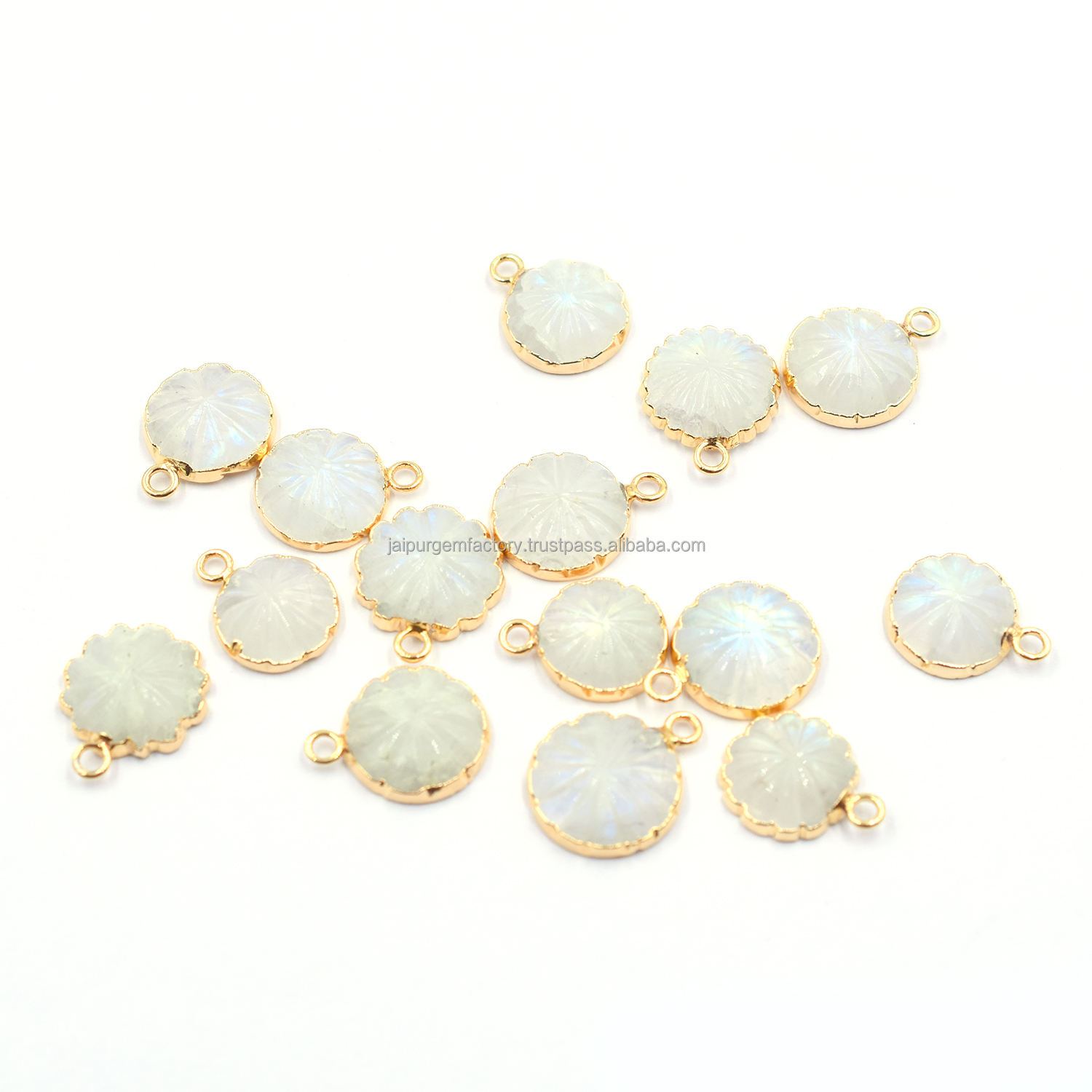 สีขาวและสีฟ้า