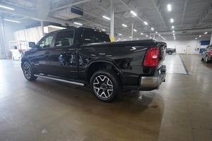 2024 R A M 1500 laramiee Crew CAB AWD กระปุกเกียร์อัตโนมัติหนังด้านซ้ายเครื่องยนต์อัจฉริยะ <4L อลูมิเนียม - Product Image 5