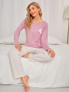 Tops gráficos con pantalones cómodos Pijamas de algodón para mujer Conjunto largo de invierno personalizado para mujer - Product Image 4