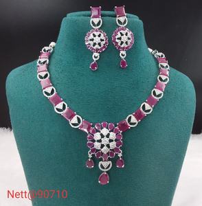 Elegante conjunto de collar AD para mujer con un diseño elegante adecuado para bodas y todos los eventos étnicos - Product Image 2