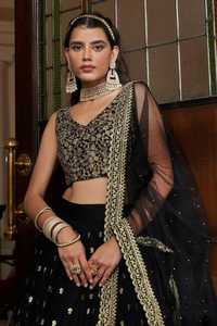 Noir Doux Net Mariée Lehenga Choli avec Lourd Zari Dori Paillettes Broderie pour La Fête De Mariage Porter Designer Indien Ethnique Outfit - Product Image 4