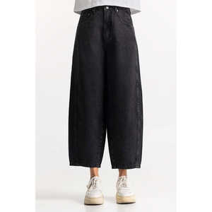 กางเกงยีนส์ขากว้างสีดำเอวสูง WM-JNS-SS24-009 กางเกงยีนส์แฟชั่นเรียบง่าย - Product Image 4