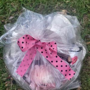 Canasta de Regalo Orgánica para Mujer con Crema Corporal de Manteca de Karité para Nutrir e Hidratar la Piel, para Todo Tipo de Piel - Product Image 2