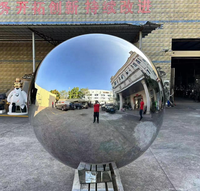 Sculpture Urbaine Extérieure de Luxe en Acier Inoxydable Effet Miroir, Sphère Creuse, Objet de Collection Architectural Premium pour Événements