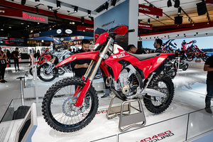 Nouvelle Moto Tout-Terrain Ducati Desmo <span class=keywords><strong>450</strong></span> EDS <span class=keywords><strong>Smart</strong></span> Cool 2026 - Product Image 5