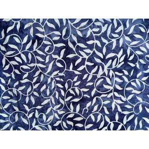 Sarong en batik artisanal élégant, motif abstrait violet et bleu, tissu multi-usage doux en provenance d'Indonésie, qualité supérieure - Product Image 6