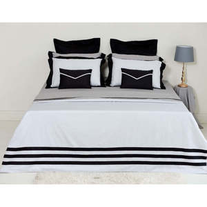 Parure de lit élégante en ivoire pour lit king size avec drap et taie d'oreiller luxueux pour chambre principale - Product Image 4