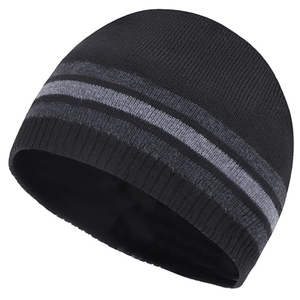 Bonnet côtelé personnalisé avec patch tissé, haute élasticité, uni, chaud, tricoté pour l'hiver, vente en gros - Product Image 3