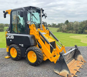 รถตักล้อยาง JCB 1CX ขนาดกะทัดรัด ขับเคลื่อน 4 ล้อ พร้อมหัวตักด้านหน้าและหัวขุดด้านหลัง - Product Image 2