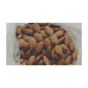 Amandes de haute pureté fournis en sacs scellés pour l'exportation et la revente - Product Image 5