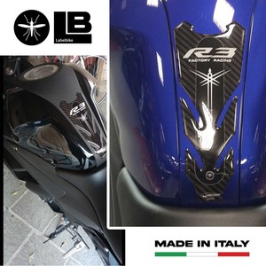 Adesivo 3D Personalizzato per Protezione Serbatoio Moto Yamaha R3 e YZF - Product Image 2