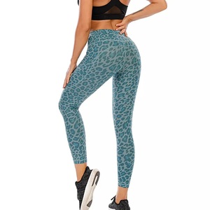 Custom Sublimation Women Seamless Yoga Leggings Hot Selling Gym Fitness Compression Ladies Leggings - Product Image 3