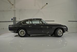 ข้อเสนอสุดพิเศษ! รถ Aston Martin DB6 ปี 1966 พร้อมส่งมอบ - Product Image 3