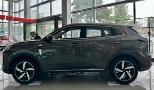 SUV Híbrido Usado 2025, 2WD, Transmisión Automática, 5 Puertas, Diseño de 5 Asientos, Sistema de Propulsión Gasolina/Eléctrico, Limpio, Suministrado desde Japón - Product Image 4