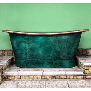 Bañera de cobre de alta calidad con pátina verde que combina perfectamente con diseños de baño modernos y tradicionales. - Product Image 2