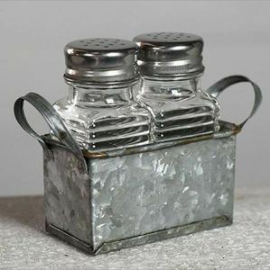 Handmade Galvanized Tin Salt and Pepper Shakers Set for Hotel and Restaurant Tableware Salt Pepper Set in Bulk - Product Image 2