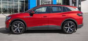 Rojo Usado 2024 para ID.4 Pro S AWD Llantas de Aleación Asientos de Cuero Navegación Arranque Remoto Bluetooth Asientos Calefactables Volante a la Izquierda - Product Image 6