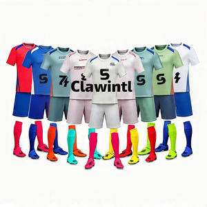 Conjunto de camiseta de fútbol de club con logotipo personalizado con detalles personalizados para el uniforme de fútbol versátil Ultimate Team Spirit y Unity 2025 - Product Image 5