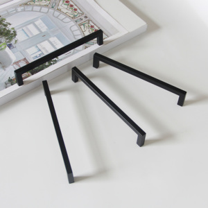 Poignées de meuble rectangulaires modernes et minimalistes en alliage de zinc noir pour tiroirs de cuisine, commodes et mobilier de chambre - Product Image 3