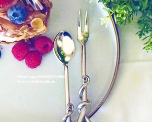 Ensemble de couverts en acier inoxydable à manche de feuille vintage 3 pièces, couteau à cuillère et à fourchette artisanal pour les repas de luxe et les cadeaux. - Product Image 5